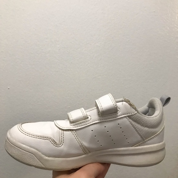 Adidas kids white sneakers size 1,5 - Picture 7 of 13